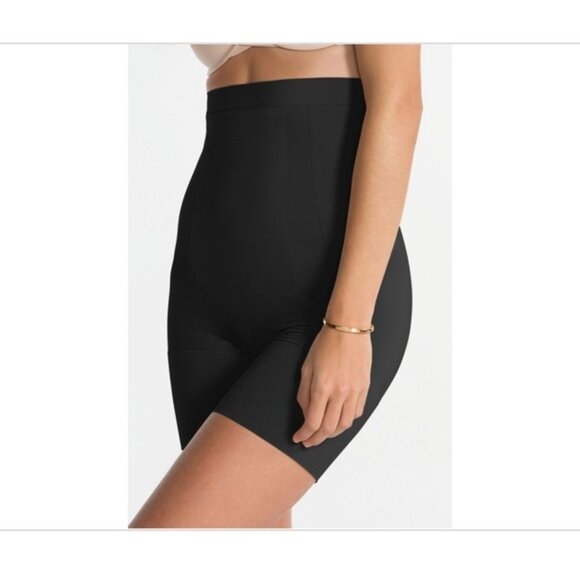 Spanx Oncore High-Waisted Mid-thigh short- NEVER WORN! - Picture 1 of 3